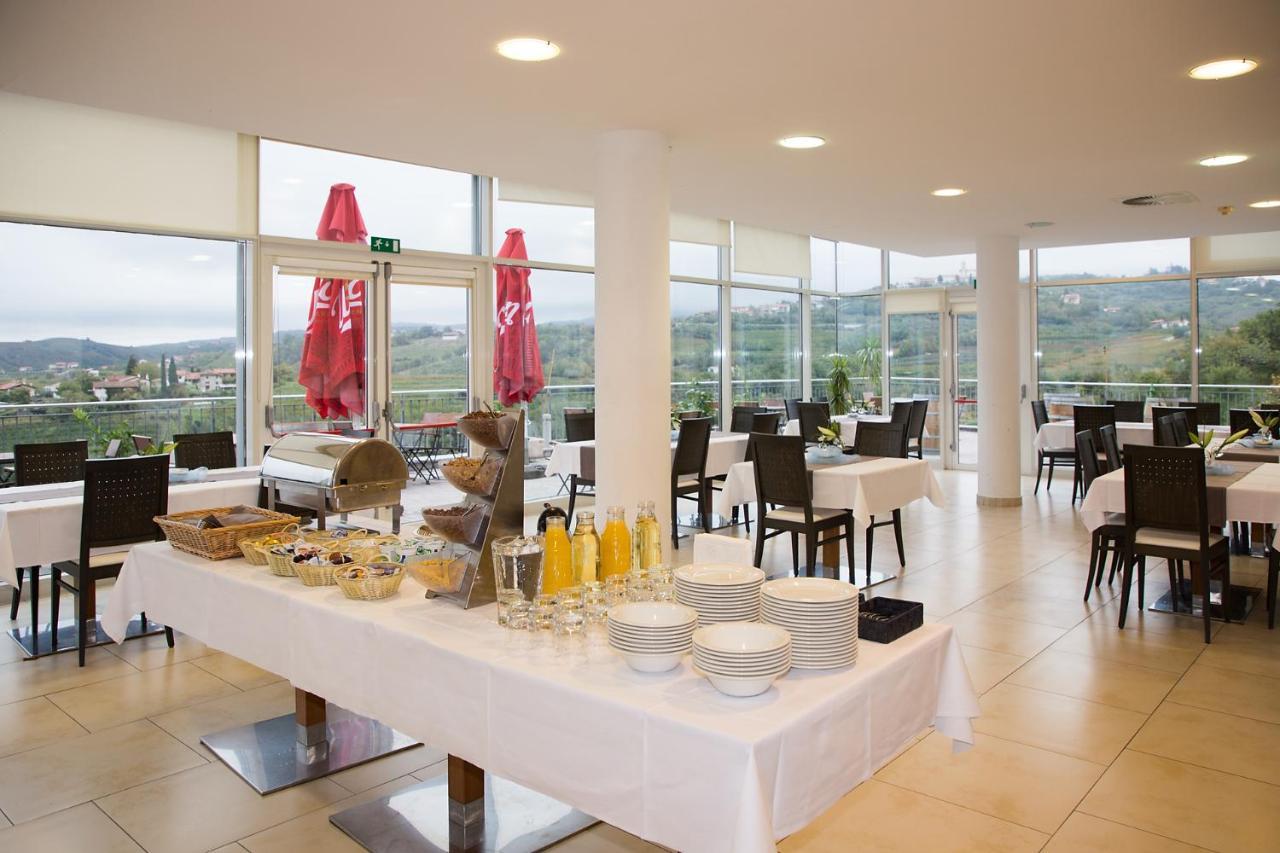 Hotel Kozana Dobrovo Ngoại thất bức ảnh