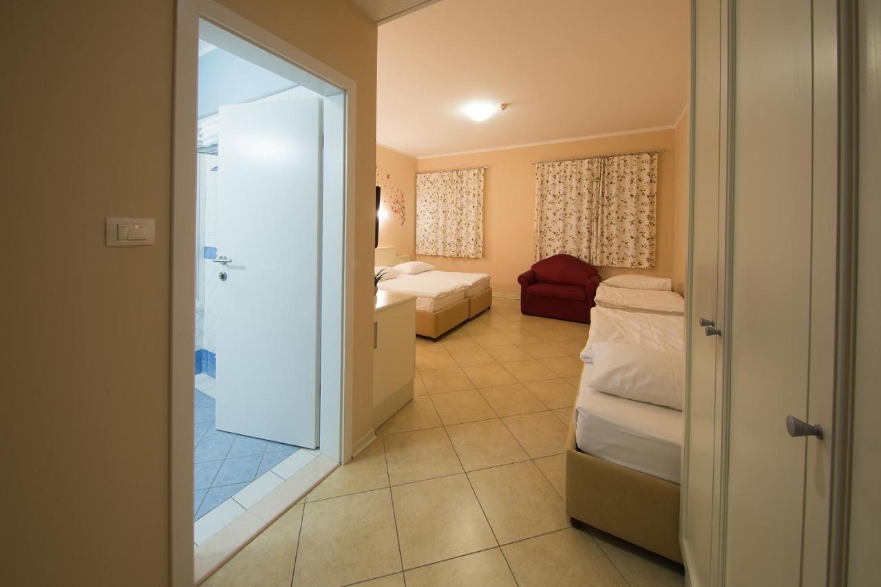 Hotel Kozana Dobrovo Ngoại thất bức ảnh