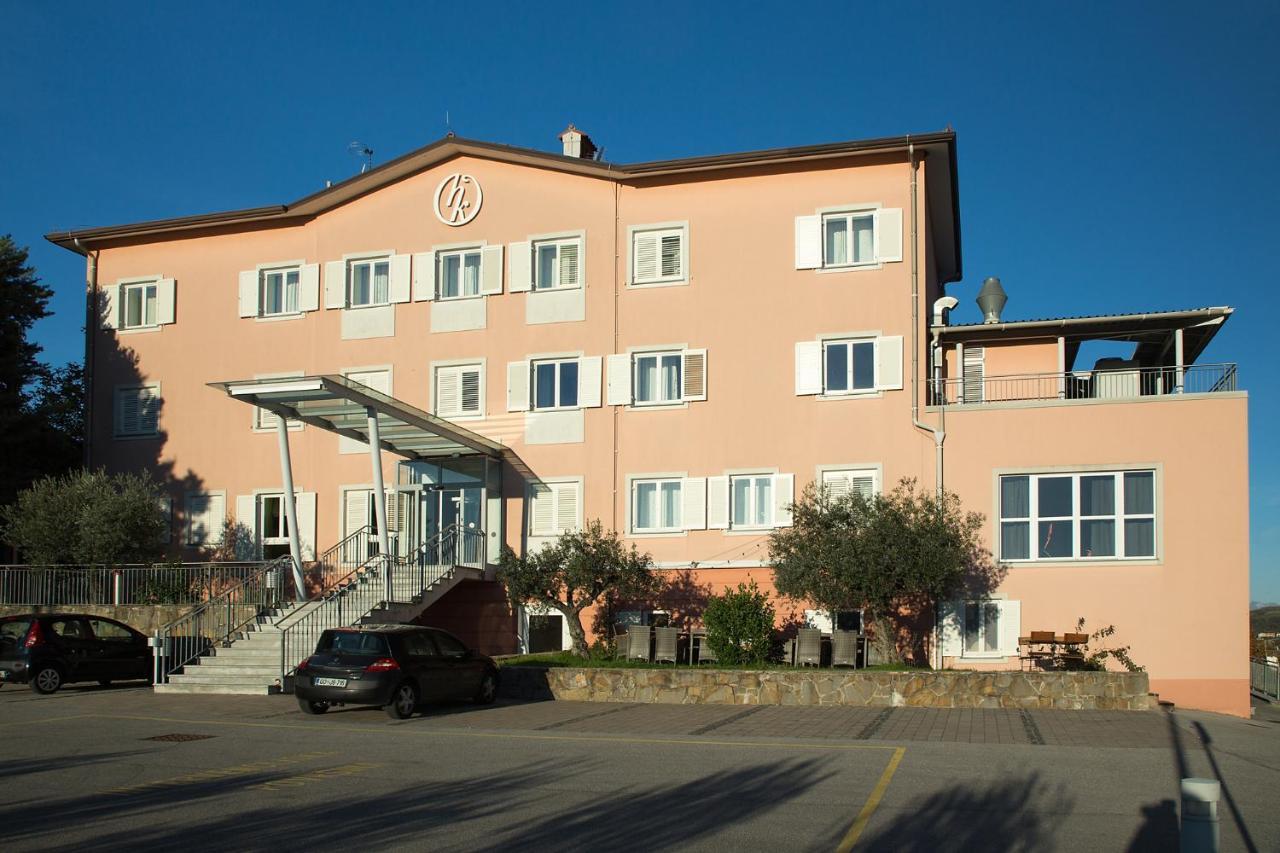 Hotel Kozana Dobrovo Ngoại thất bức ảnh